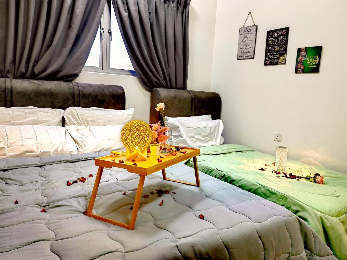 Alanis Residence 7 Pax @ Sepang Klia Kota Warisan Екстер'єр фото